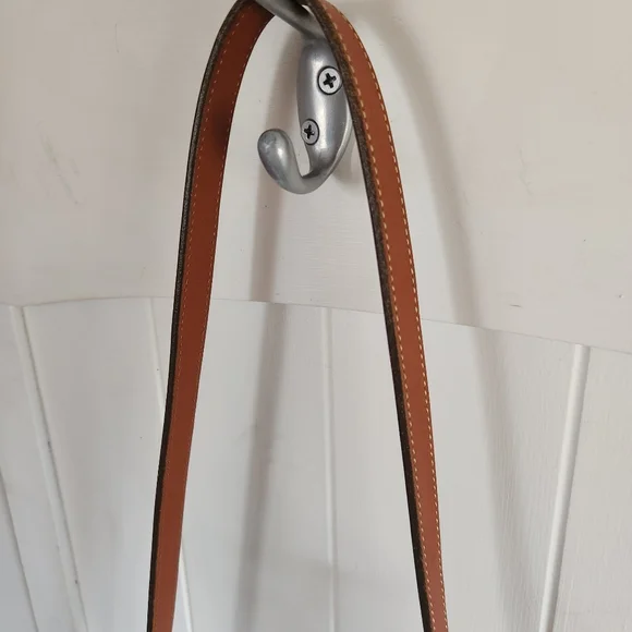 Vintage Dooney & Bourke R25 Navy Medium Essex Shoulder Bag - Picture 14 of 15